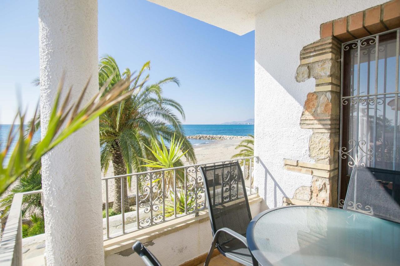 Mistral Seafront Up. Vistas Al Mar Apartment Mont-roig del Camp Bagian luar foto