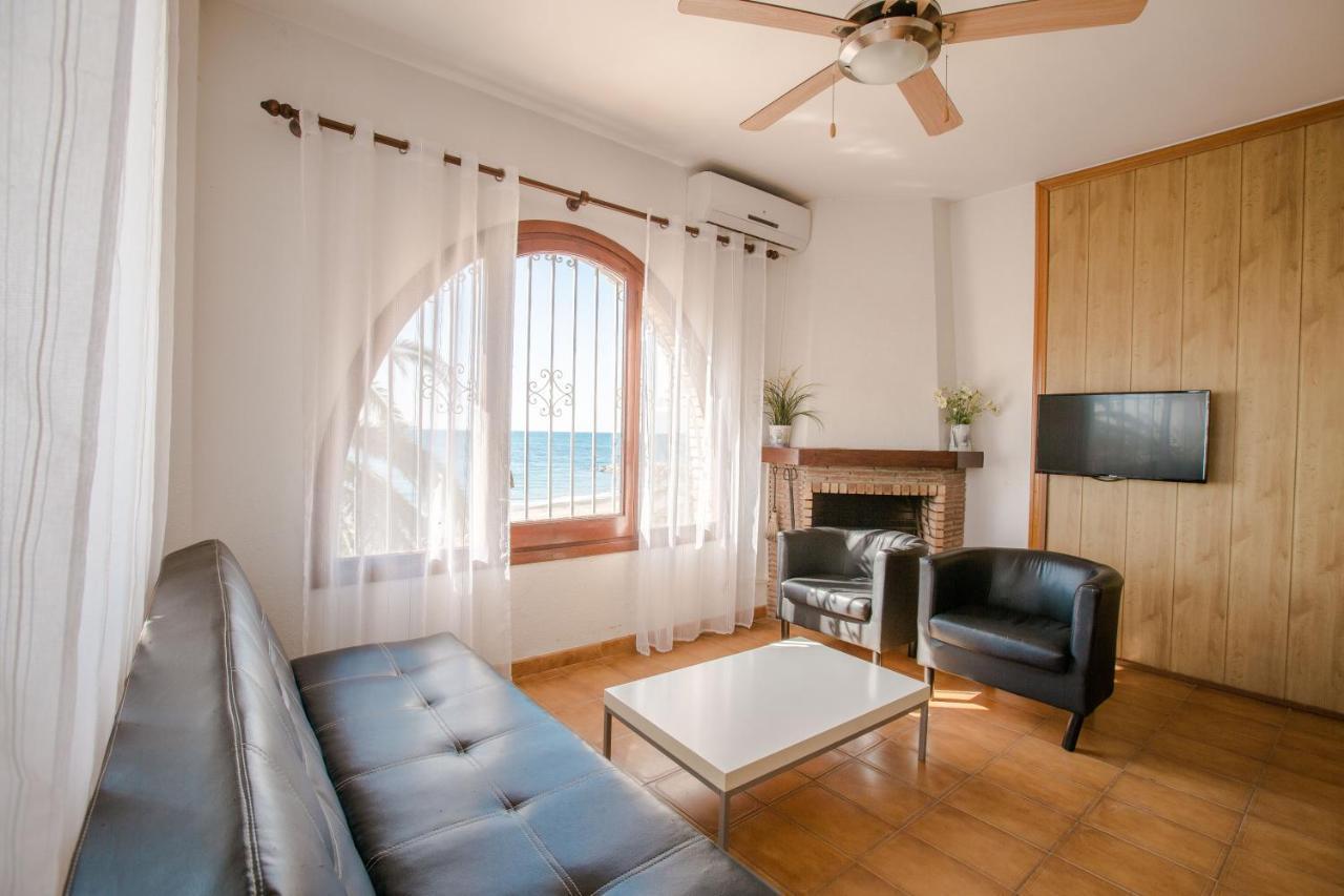 Mistral Seafront Up. Vistas Al Mar Apartment Mont-roig del Camp Bagian luar foto